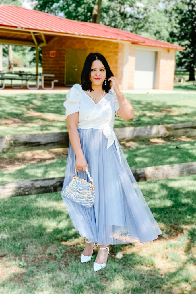 Feminine vibe redefined with Chicwish 